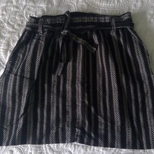 LOFT pull on skirt with tribal detail